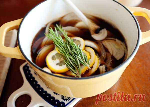 Лук является естественным лечащим средством для многих распространенных заболеваний. Вот 12 удивительных способов его использования