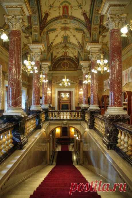 Parliament in Budapest, Hungary. It was beautiful!,  
flickr от DarkFrame  |  Pinterest: инструмент для поиска и хранения интересных идей