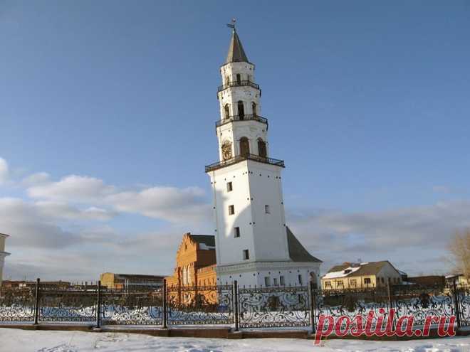 Не Останкинской единой: 6 самых известных башен в российской истории