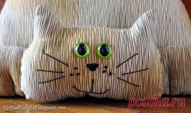 Quilted Delights: Don't let the Door Stop You Blog Hop