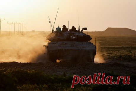 В США заявили о поражении Вашингтона сразу в двух регионах. США проигрывают сразу в двух регионах, которые являются ключевыми для удержания американской гегемонии: в Европе и на Ближнем Востоке. Об этом заявил экс-разведчик Корпуса морской пехоты (КМП) США Скотт Риттер. Он также подчеркнул, что Россия одерживает победу в конфликте на Украине.