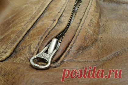 Россиянин заминировал куртку понравившейся ему девушке. 43-летний житель Тулы влюбился в девушку, которая не ответила ему взаимностью. Мужчина придумал опасный способ привлечь ее внимание: он смастерил небольшое взрывное устройство и незаметно подбросил его к ней в карман. При попытке его вытащить девушка лишилась трех пальцев.