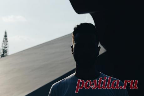 Слабость Слона — нашей эмоциональной и инстинктивной стороны — очевидна: он ленив и упрям, часто предпочитает немедленное вознаграждение (порция мороженого) отдаленному (быть стройнее).