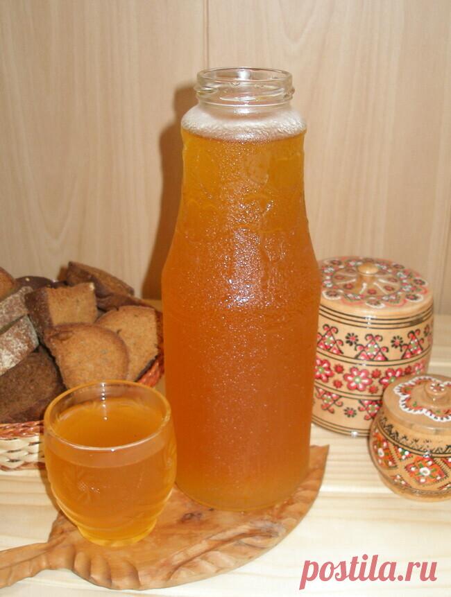 КВАС КОТОРЫЙ ПРОДАЮТ В БОЧКАХ ЛЕТОМ ПОВСЮДУ