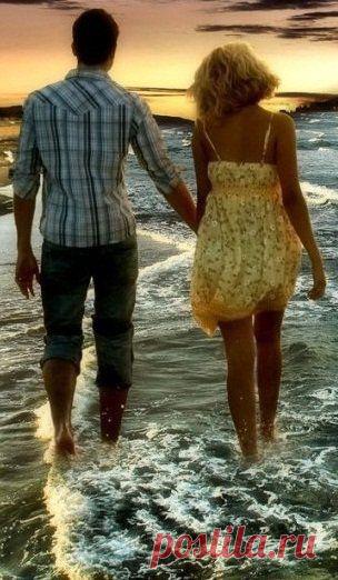 Мужчина и женщина — разные пути к одной цели 

На сколько же мужчина и женщина противоречивы по своей природе! Они абсолютно разные! Они думают по-разному, по-разному излагают свои мысли, воспринимают окружающий мир по-разному, по-разному хотят строить отношения, им интересны и важны абсолютно разные вещи. И этих отличий бесконечное множество, благодаря которым чаще всего мужчины не понимают женщин, а женщины – мужчин.
Далее>>>