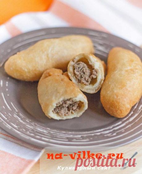 Пирожки с куриным ливером - сердечками и печенкой, жареные во фритюре