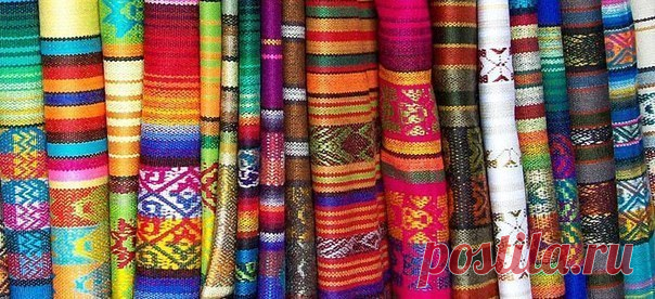 Чтобы одежда не полиняла — зафиксируйте краску!

Итак, вы замочили ткань, и получили тазик чернил?
Декатирование, о котором было сказано в прошлом посте, помогает еще выяснить, не линяет ли ткань, и если окажется, что линяет (не всегда мы покупаем дорогую стойкую ткань), то можно это исправить, закрепив краску.

- Лен, хлопок, вискоза, и другие натуральные ткани растительного происхождения, добавляем в воду при последнем полоскании обычную поваренную соль, в большом количе...