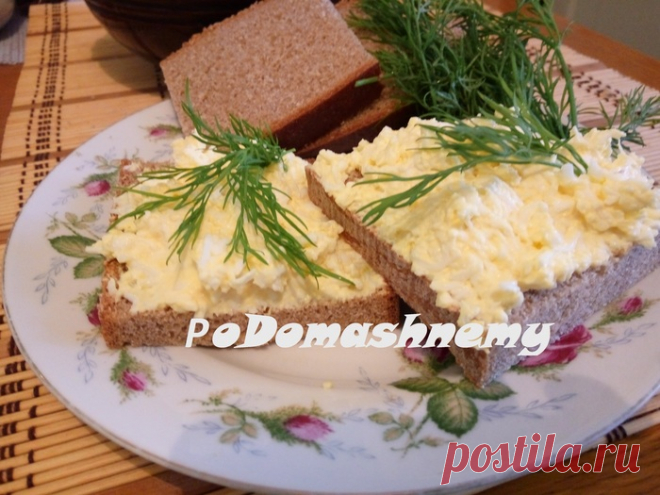 Закуска из сыра и яиц. Вкусная намазка на хлеб за считанные минуты