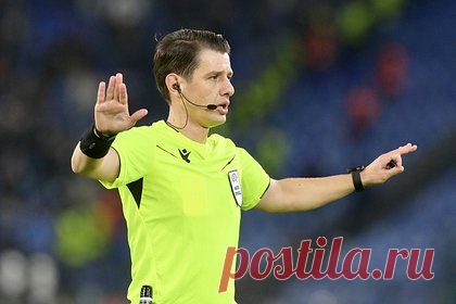Чемпионат Турции по футболу приостановили после избиения судьи в матче Суперлиги. Турецкая футбольная федерация (TFF) приостановила чемпионат страны после инцидента в матче 15-го тура Суперлиги между «Анкарагюджю» и «Ризеспором». По окончании игры президент «Анкарагюджю» Фарук Коджа выбежал на поле и ударил по лицу судью Халила Умута Мелера. Арбитр упал на газон и получил еще несколько ударов.