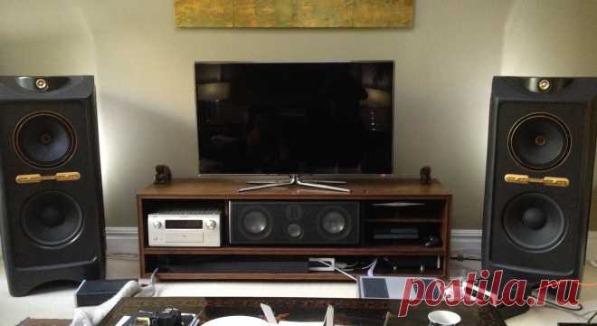 Home Theater setup with the stunning Tannoy Kingdom Royal Dual Concentric speakers,  without central chanal
