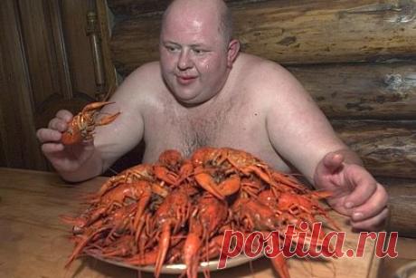 Переехавший из Италии в Россию телеведущий назвал абсурдом одну русскую традицию. Ведущий передачи «Поедем, поедим!» на телеканале НТВ Федерико Арнальди, переехавший из Италии в Россию, описал свои впечатления от парения в русской бане. «Это тоже был для меня абсурд. (...) Начинаешь [беспокоиться]: &quot;Простите, а это реально безопасно?&quot;» — заявил он в интервью для «Вокруг ТВ».