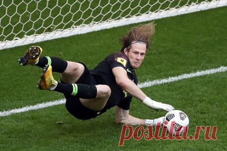 Российский футболист рассказал об отношении к нему в Исландии. Российский вратарь исландского клуба «Кордренгир» Никита Чагров рассказал о том, как к нему относятся местные болельщики. По словам футболиста, никого не пугает, что он русский. «Единственное, с чем столкнулся: во время моего первого матча пришел болельщик, который махал флагом Украины», — рассказал Чагров.