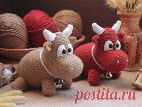 PDF Бычок Бычуня крючком. FREE crochet pattern; Аmigurumi animal patterns. Амигуруми схемы и описания на русском. Вязаные игрушки и поделки своими руками #amimore - бык, маленький бычок, корова, коровка, телёнок.