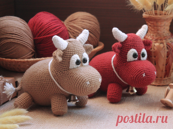 PDF Бычок Бычуня крючком. FREE crochet pattern; Аmigurumi animal patterns. Амигуруми схемы и описания на русском. Вязаные игрушки и поделки своими руками #amimore - бык, маленький бычок, корова, коровка, телёнок.