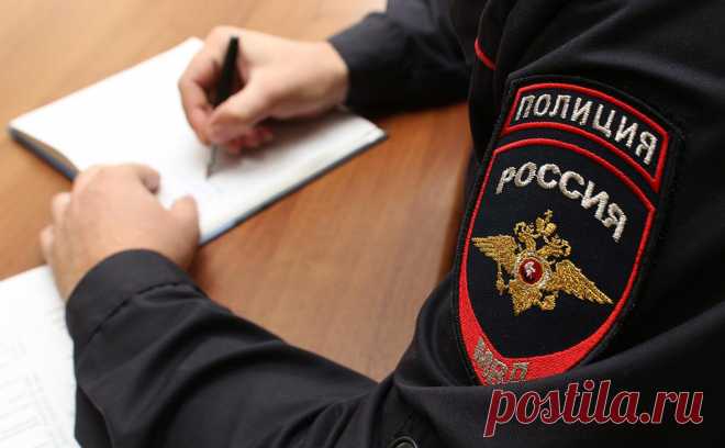 Главу полиции Выборга задержали по делу о взятке от «черных лесорубов». Следствие считает, что начальник полиции в течение двух лет получал взятки на общую сумму более 8 млн руб. от лиц, которые занимаются нелегальной вырубкой леса в Выборгском районе