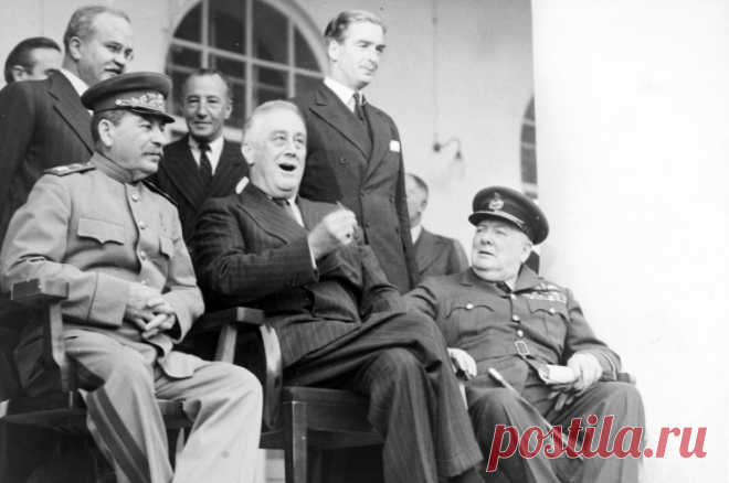 Тегеран-1943. Почему союзник противился существованию «Большой тройки». 80 лет назад, 28 ноября 1943 года, в Тегеране начала работу первая за годы войны конференция «Большой тройки». Лидеры СССР, США и Великобритании обсуждали вопросы продолжения войны и послевоенного устройства мира.