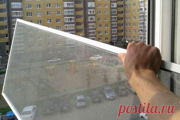 Нужно ли снимать москитную сетку с окна в зимний период или можно оставить как есть . Милая Я