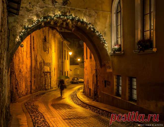 Old town Christmas by Martynas Slapsys / 500px