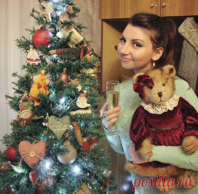 Все девочки любят своих медвежат !