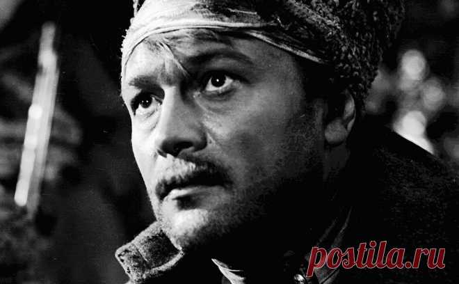 В возрасте 100 лет умер народный артист Николай Лебедев. Актер прошел Великую Отечественную войну, в течение которой несколько раз оказывался в плену. С 1950 года Лебедев служил в Театре имени Моссовета, снимался в кино и сериалах