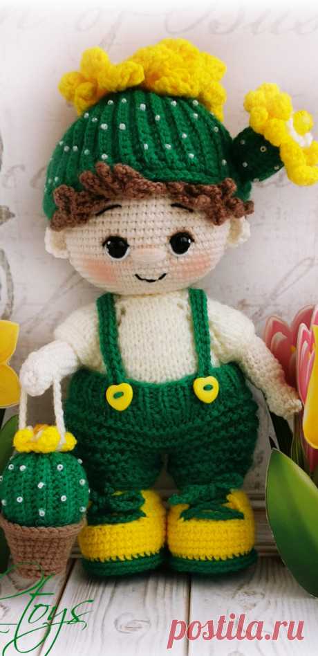 PDF Пупс малыш Цветущий кактус крючком. FREE crochet pattern; Аmigurumi doll patterns. Амигуруми схемы и описания на русском. Вязаные игрушки и поделки своими руками #amimore - кукла, пупс, куколка, мальчик.