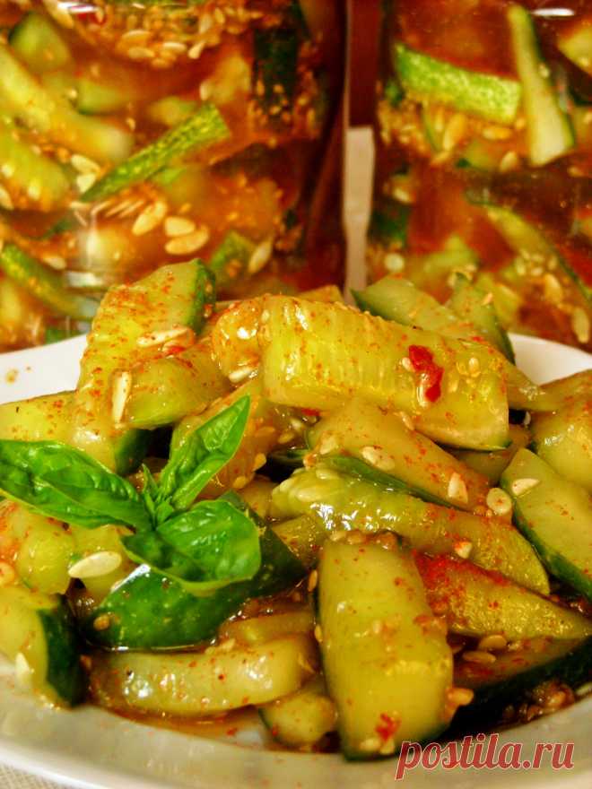 Кисло-сладкие огурцы с кунжутом (заготовка на зиму)