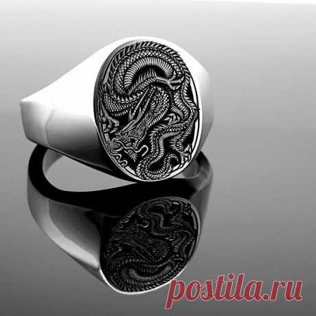Кольцо. Кольцо - Печатка. Белое золото. Дракон.