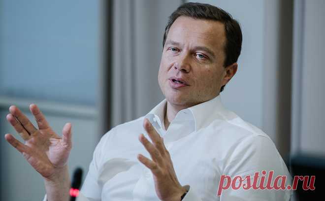 Максим Ликсутов — РБК: «Запуск беспилотников— это не самоцель». Вице-мэр Москвы Максим Ликсутов рассказал РБК о предложении снизить нештрафуемый порог скорости, способах разгрузить дороги до летнего уровня, причинах роста тарифов на парковку и выводах после замены маршрутов автобусов