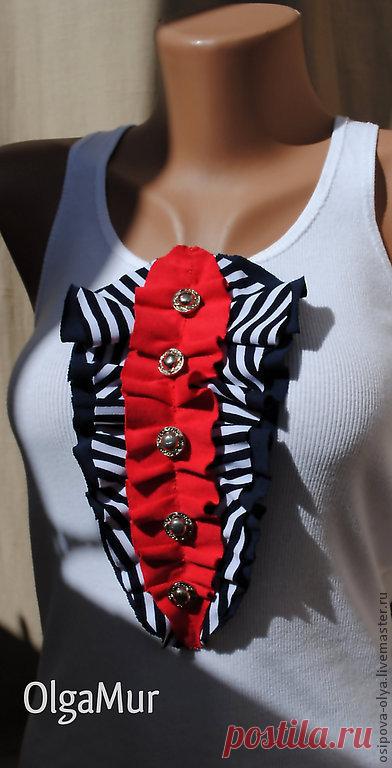 Купить брошь-жабо "капитанская дочь" - тканевая брошь, брошь, морской стиль, полоска