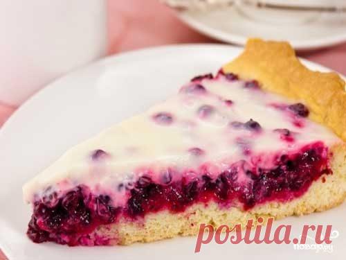 Cлоеный пирог с брусникой