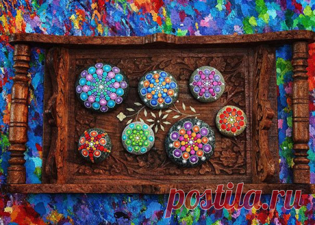 Фантастическая точечная роспись на гальке