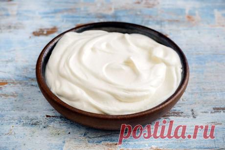Vegan Sour Cream That's Hard to Distinguish From the Real Thing This dairy-free and egg-free substitute is a vegan sour cream that is easy to make and much lower in fat and cholesterol than regular sour cream.