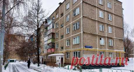 13-12-23--ИЗБАВИТСЯ ОТ ХРУЩЁВКИ-За последний квартал 2023 года ключевая ставка Центрального банка выросла до 15 процентов, первоначальный взнос при покупке недвижимости вырос до 20 процентов.
