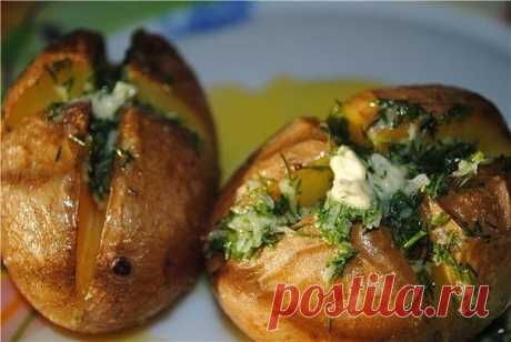 КАРТОФЕЛЬ, ПЕЧЕНЫЙ В КОЖУРЕ С ЧЕСНОЧНЫМ МАСЛОМ

ИНГРЕДИЕНТЫ:
Картофель - 8 шт.
Чеснок - 3 зубчика.
Показать полностью…