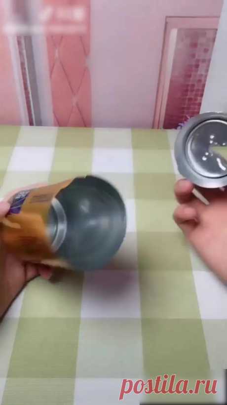 (10) Facebook