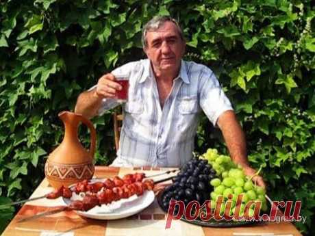 Как сделать домашнее вино?