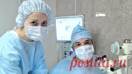 Российские врачи спасли мужчину с пулей в глазу. Врачи Городской больницы N5 Набережных Челнов спасли мужчине глаз, в который выстрелили в упор из пневматического пистолета. Об этом сообщили в пресс-службе Республики Татарстан. Пострадавший обратился за медицинской помощью спустя два ...