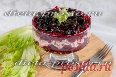 Салат из свеклы с курицей и черносливом