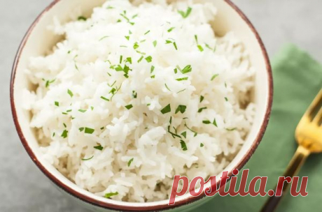 👌 Как приготовить белый рис: базовый рецепт, рецепты с фото Белый рис является основным ингредиентом во многих вторых блюдах. В его приготовлении нет ничего сложного, но важно знать, как правильно его варить, иначе блюдо может получиться кл...