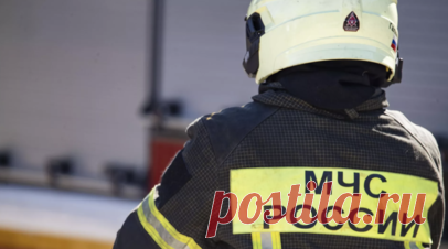 ТАСС: МЧС запретило пытаться сбивать БПЛА подручными средствами. МЧС России запретило сбивать беспилотники подручными средствами и подходить близко к упавшим дронам и их обломкам. Об этом сообщил ТАСС со ссылкой на рекомендации ведомства. Читать далее