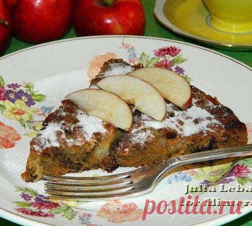 Яблочный пирог с медово-маковой прослойкой
