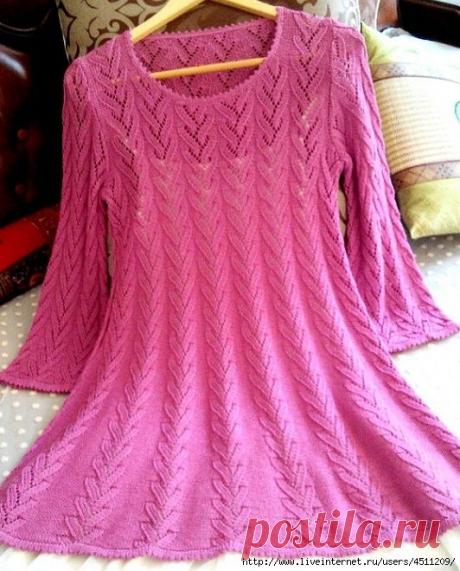 Ажурное платье спицами.