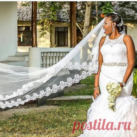 Vestidos de novia 2019: Tendencias sorprendentes e ideas audaces 2019 Averigüemos qué tendencias de la moda están de moda. ¿A qué tendencias deben prestar atención las fashionistas al elegir los vestidos de novia 2019?