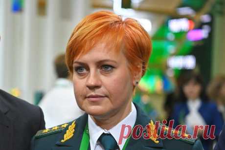 Генерал попалась на процентах. Замглавы ФТС задержана из-за махинаций. Генерал-полковник Елена Ягодкина оказалась под следствием по подозрению в афере с таможенными товарными кодами.