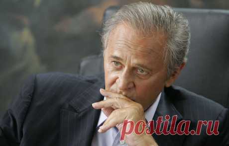 Роже Анен, 20 октября, 1925
 • 11 февраля 2015