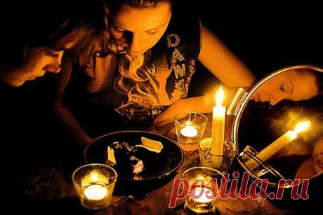 Как можно погадать на старый Новый год? Гадания на Старый Новый год 2022- интересные способы узнать будущее. Старый Новый год 2021: традиции, приметы и гадания Праздник Старого Нового года – удивительный и для новых поколений не совсем понятный. Отмечаемый в ночь с 13 на 14 января, он связан с переходами с одного