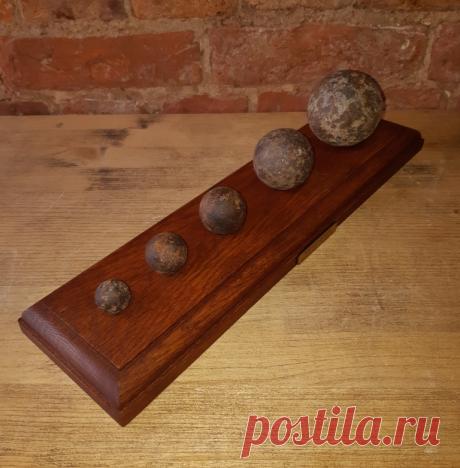 Пушечная шрапнель на подставке. Крымская война 1853 - 1856 год. Российская Империя. Оригинал. 
Диаметр : 23 / 30 / 38 / 54 / 72 мм. Подставка. Размер : 400 х 115 мм. Общий вес : 3.5 кг. Шрапнель с места реального боя. 

Цена : 13 000 ₽. 

Купить сейчас : 


#ПушечнаяШрапнельнаПодставке #ПушечнаяШрапнельКрымскаяВойна #ПушечнаяШрапнель1853год #ПушечнаяШрапнельРоссийскаяИмперия #ПушечнаяШрапнельОригинал