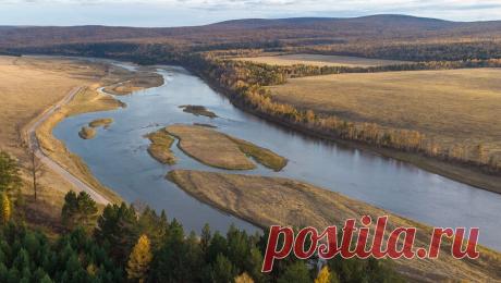 В Якутске уровень воды в реке превысил опасную отметку. Уровень воды в реке Лене превысил опасную отметку, став причиной паводков в Якутске и его пригородах. Об этом пишет ТАСС. По данным администрации города, превышение критической отметки зафиксировали в микрорайоне Кангалассы. Опасным для ...