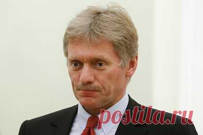 В Кремле прокомментировали слова Лукашенко о предложении Украины заключить пакт. Представитель Кремля Дмитрий Песков отреагировал на слова президента Белоруссии Александра Лукашенко о том, что украинская сторона предлагала Минску заключить пакт о ненападении. Пресс-секретарь российского лидера заявил, что не может прокомментировать данное сообщение, так как не располагает необходимой информацией.