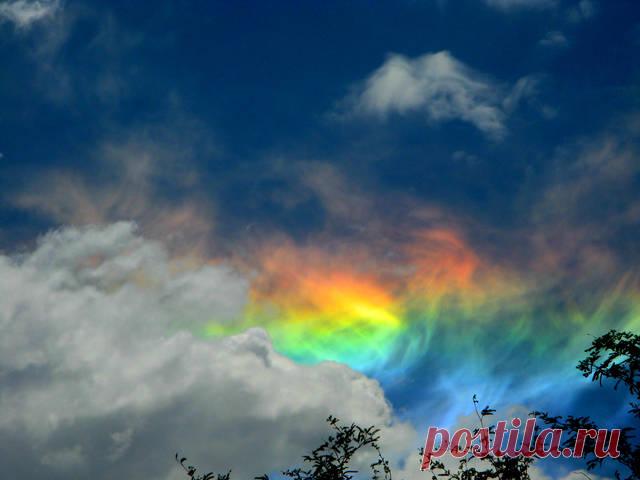 А вы такую видели? Необыкновенную радугу сняли на видео на Иссык-Куле